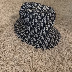 Bucket Hat