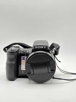 Vintage Sony Cybershot with Accessories