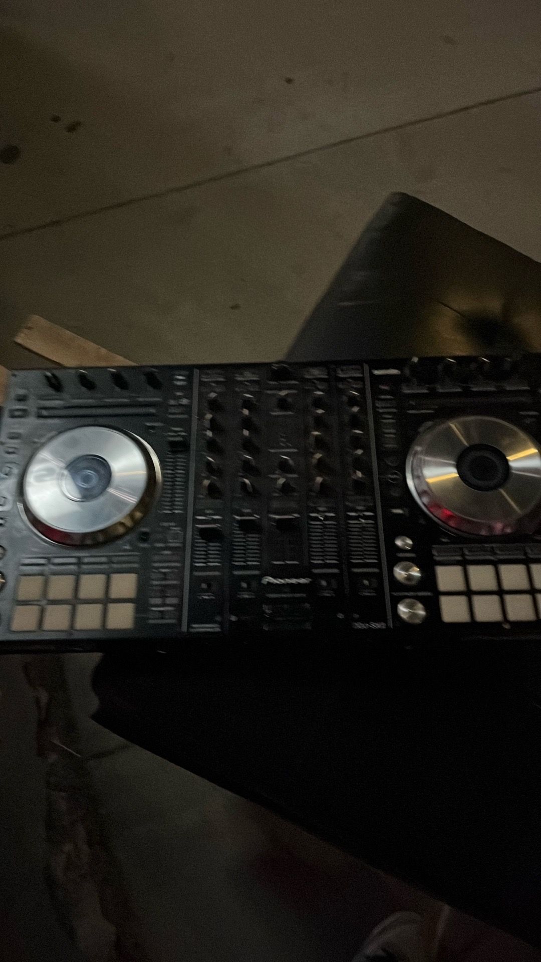 Performance DJ controller