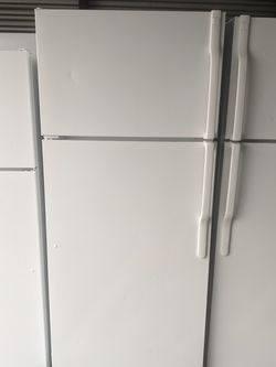 GE Refrigerator