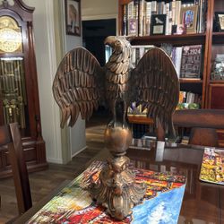 EAGLE  /  17 1/2” TALL