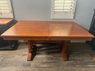 Dinning room table