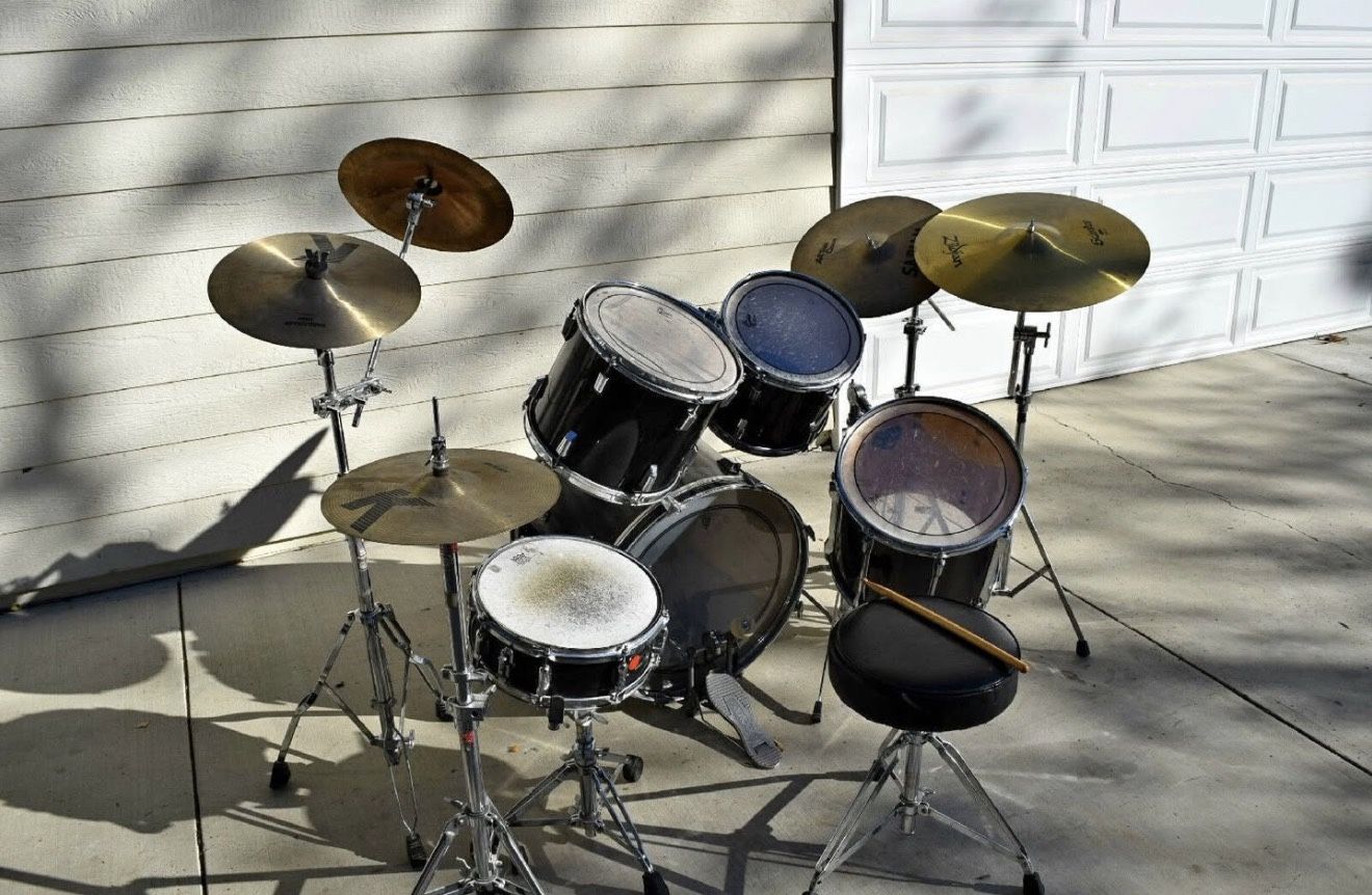 Pearl Export Series 11-piece Drum set Kit Black Legend Snare Hi-Hat 