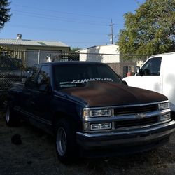 Chevy Obs Cowlhood (send Offers) 