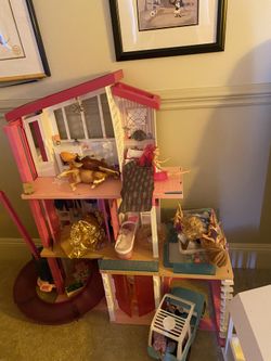 Barbie Castle And Car 