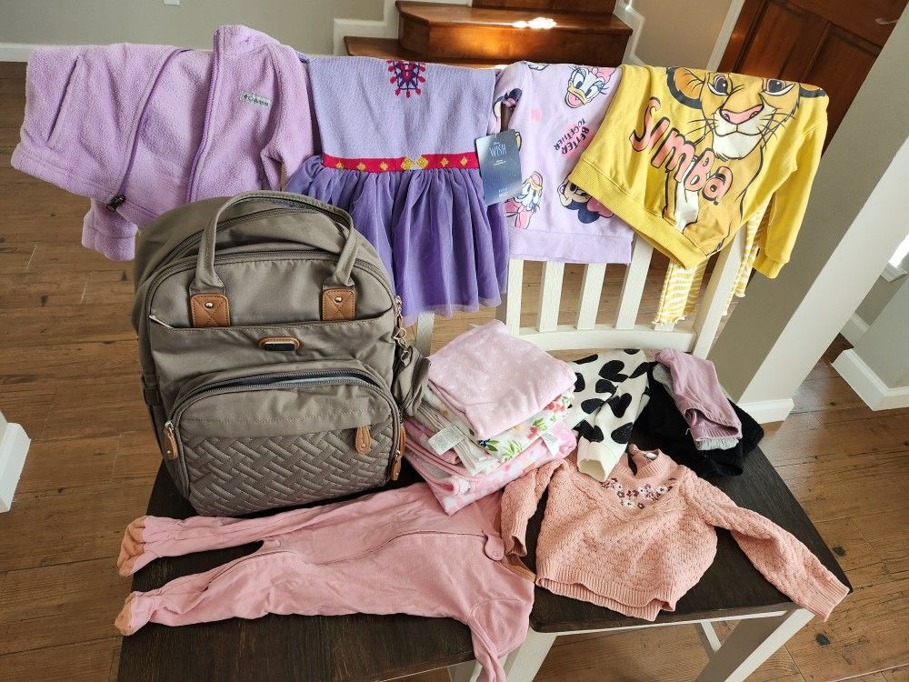 Variedad De Ropa De Niña Y Accesorios Para Bebe Variety of Girl Clothing and Baby Accessories