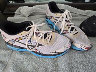 Mizuno Wave Inspire 10 Women's Size 10 Shoes