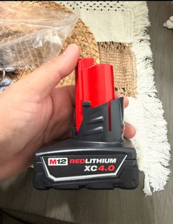 Milwaukee M12 REDLITHIUM XC 4.0 Ah Battery