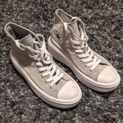 Light Army Green Converse Platforms W7. 5