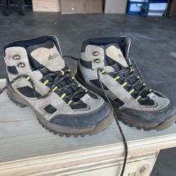 Kids Hiking Boots Size 5