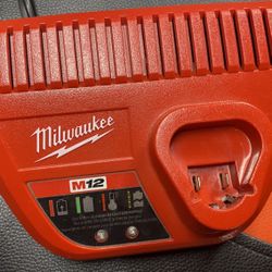 Milwaukee M12 Battery Charger