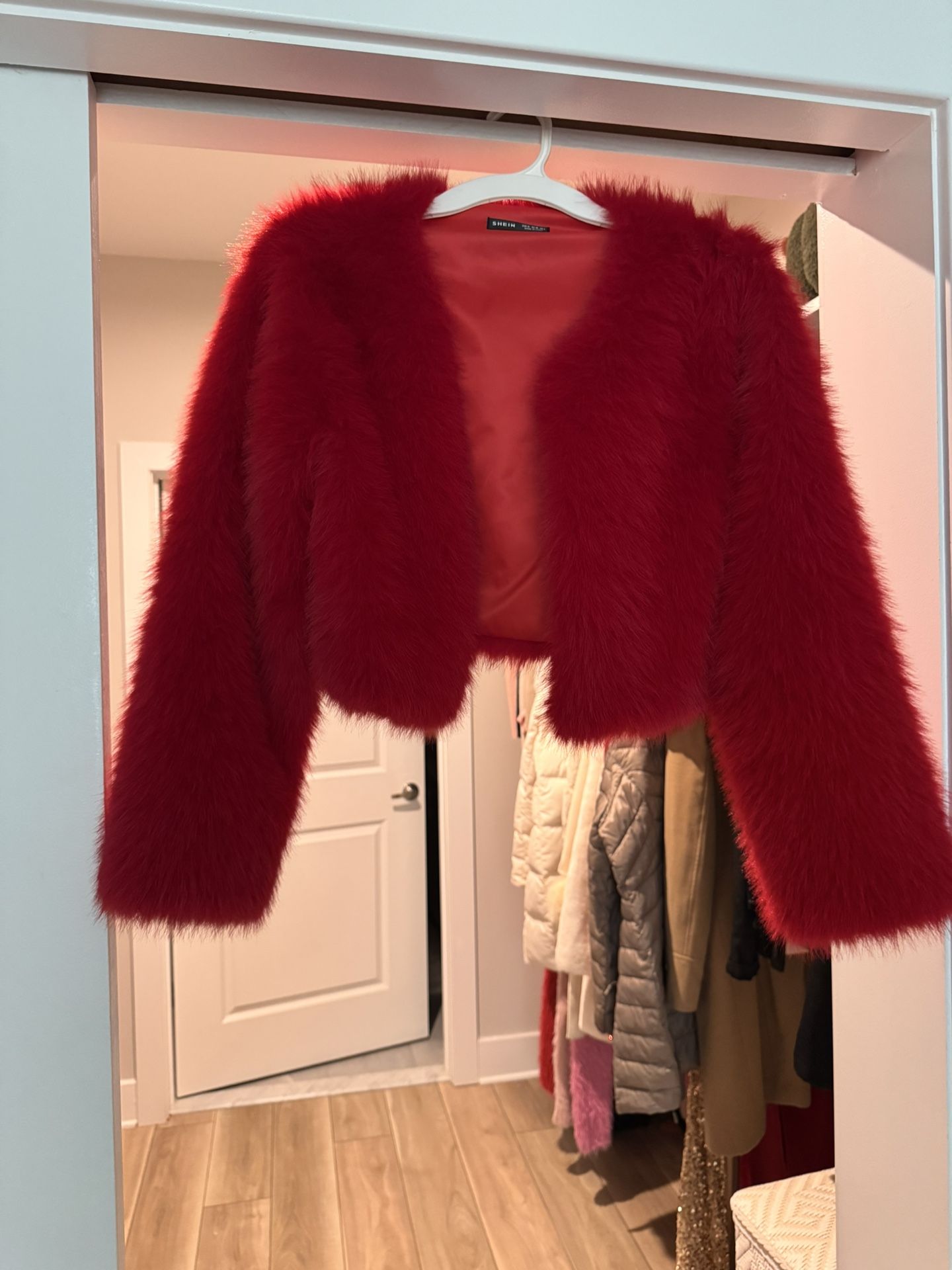 Women’s Faux Fur Red Shawl Bolero Coat Size Small