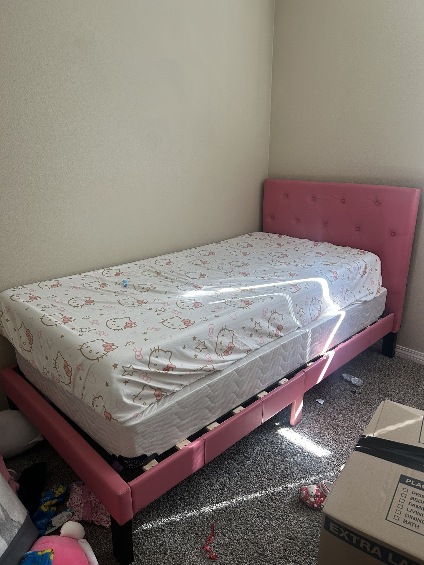 Pink Twin Girls Bed