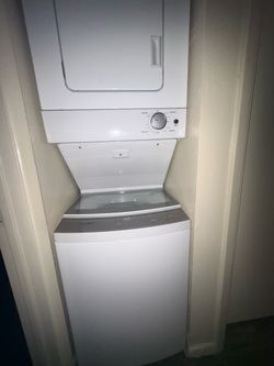 Whirlpool Stackable Washer & Dryer