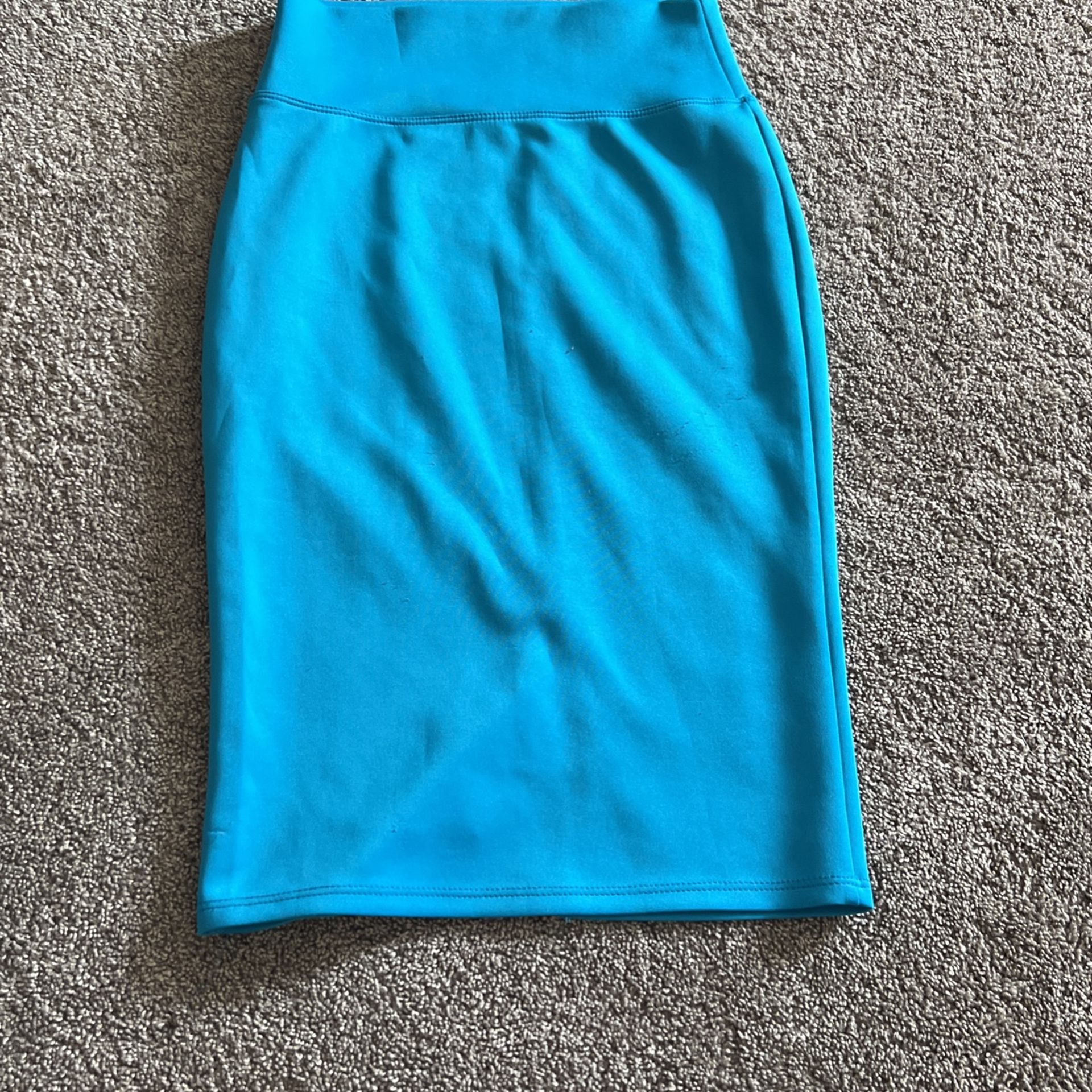 Medium Pencil Skirt / Slit On The Back
