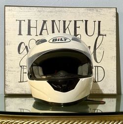 BILT Motorcycle Helmet - Gloss White 2XL