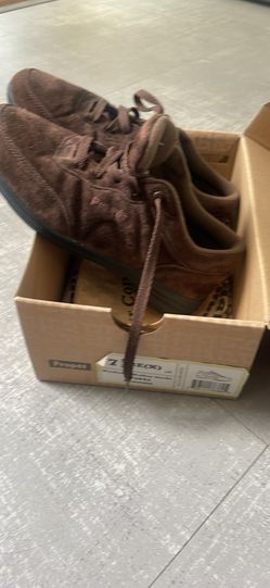 Brand new in the box brown suede women’s PROPET walkers size 7 1/2