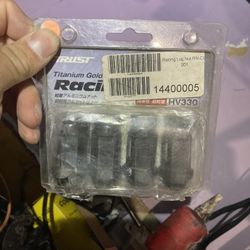 Lightweight Lug Nuts