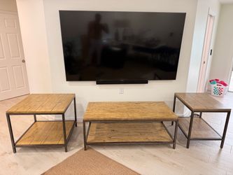 Coffee table set