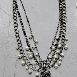 Beautiful Vintage Silver With Pearls And Floral Cameo