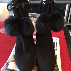 Michael Kors Remi Black Suede Fur Pom Pom Ankle Boots (8.5)