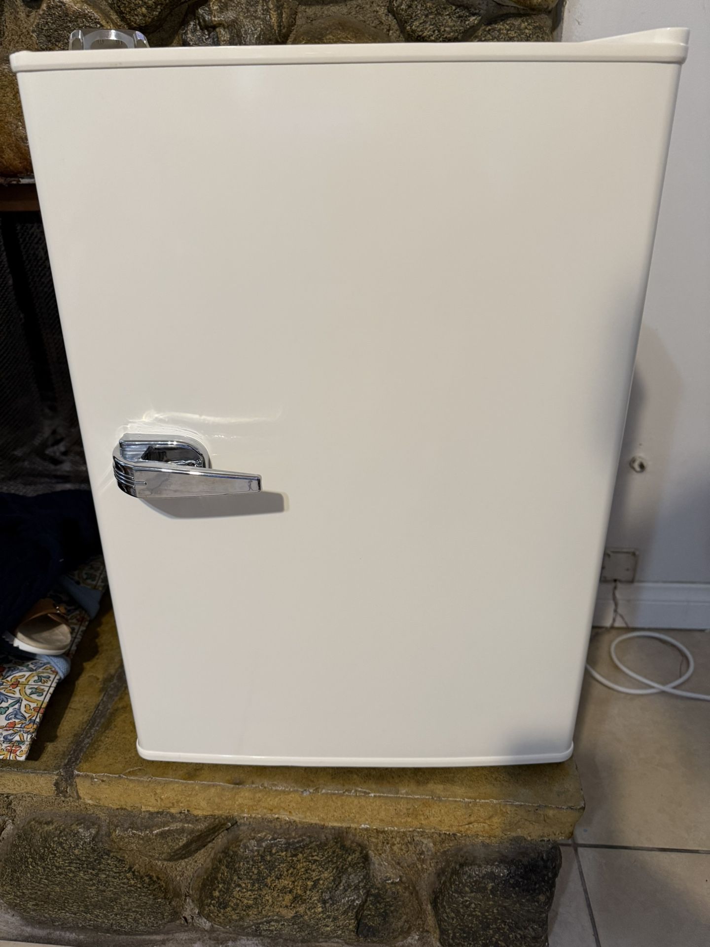 Insignia Retro Mini Fridge