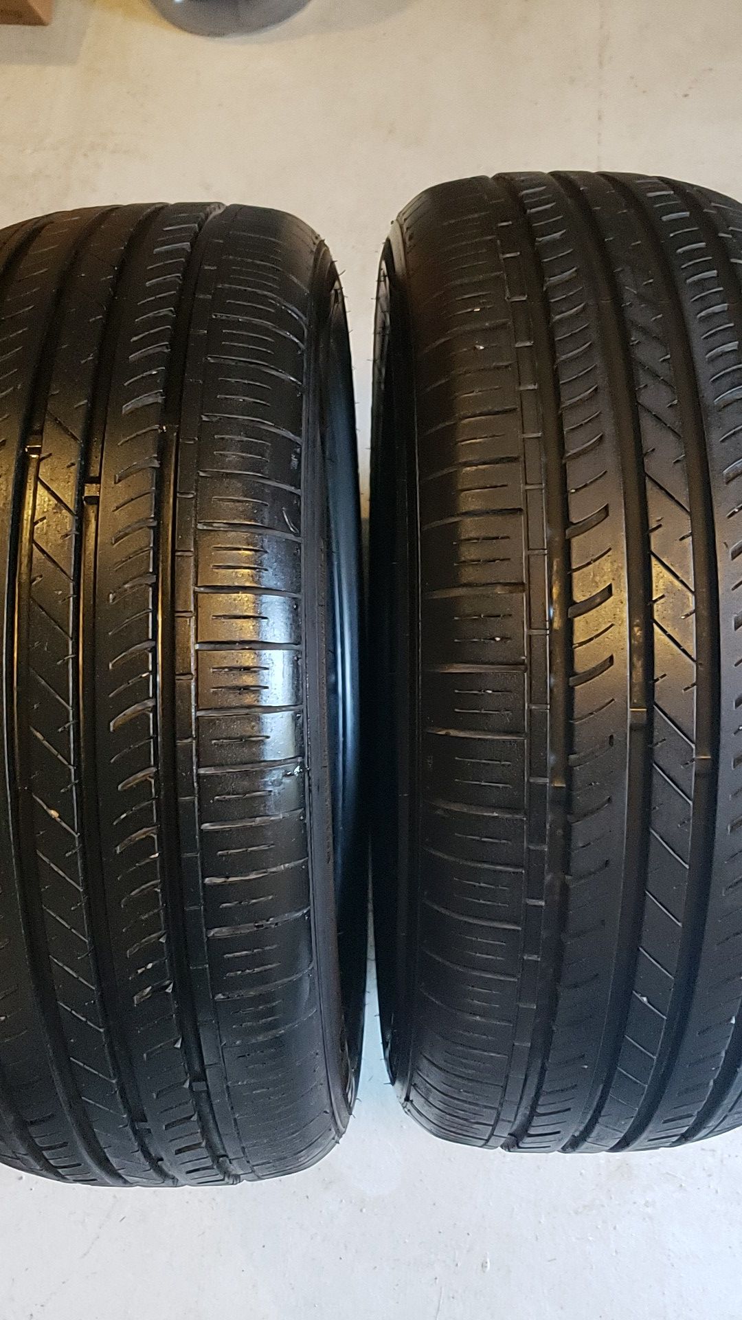 Land sport in great condition 2 tires 215 55 17 80% tread