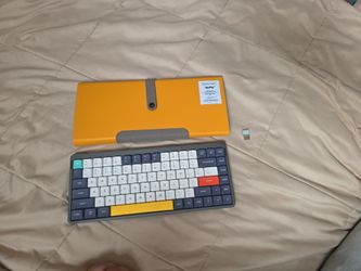 NuPhy Air75v2 Case, Keyboard And Usb