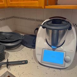 Thermomix TM6 with Accessories