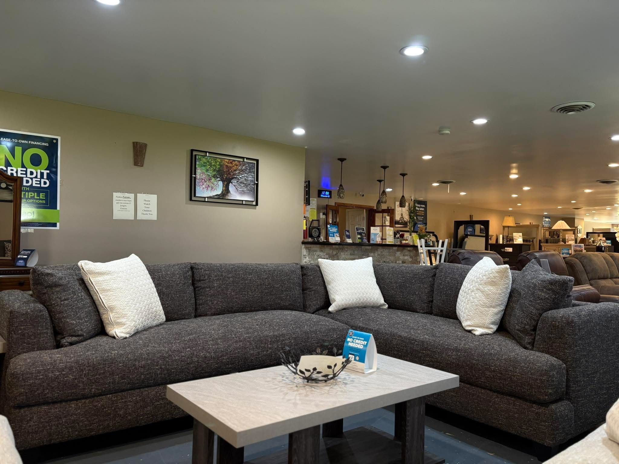 New Ridley 2pc Sectional