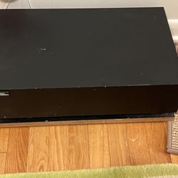 Design Acoustics Satellites (2) and Subwoofer 