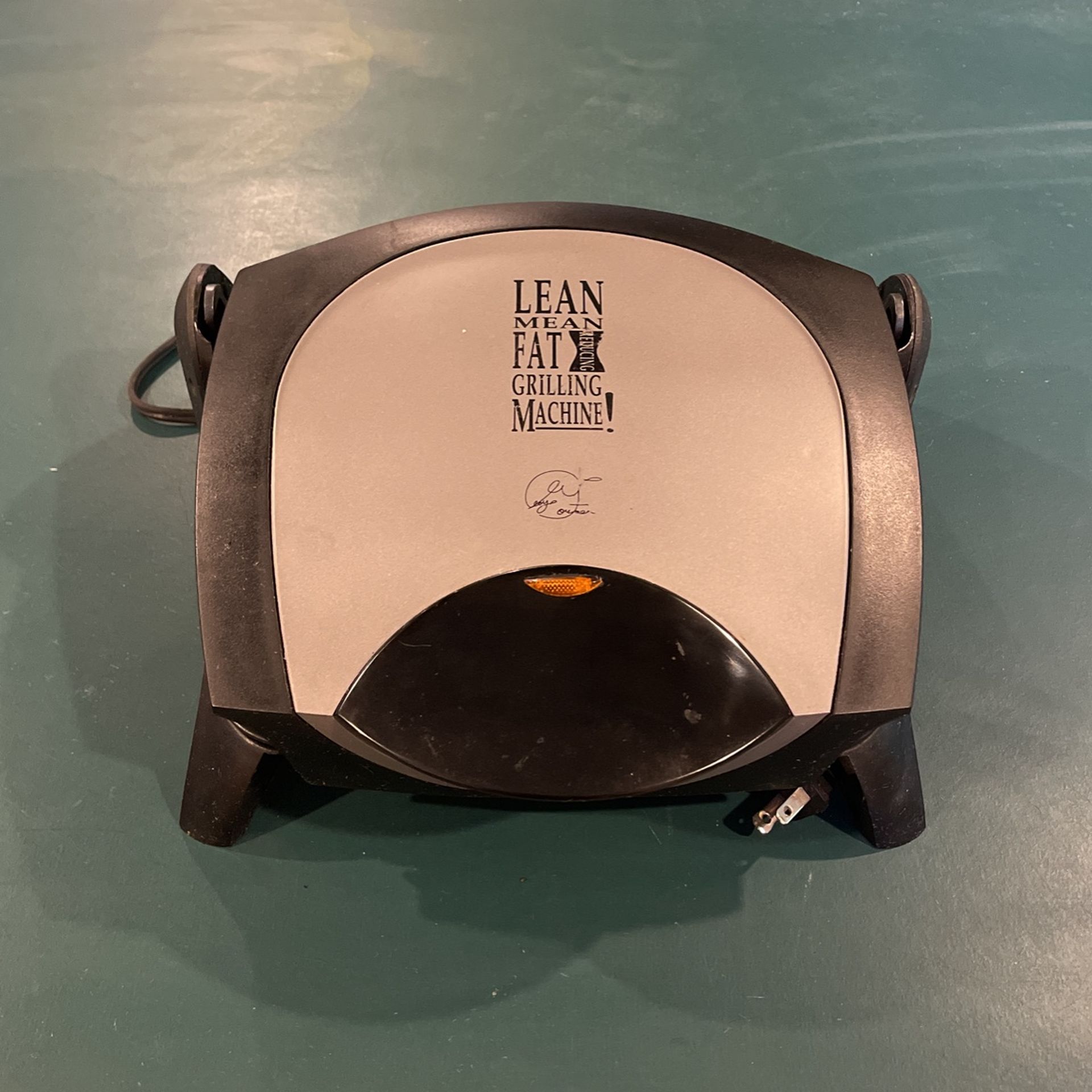 George Foreman Lean Mean Fat Reducing Grilling Machine Model GR-14