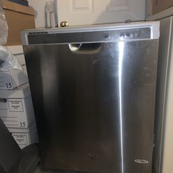 Dishwasher Whirlpool 