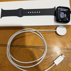 Apple Watch Series 9 45mm GPS