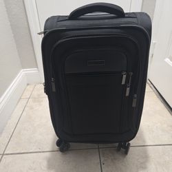 Perry Ellis Luggage 