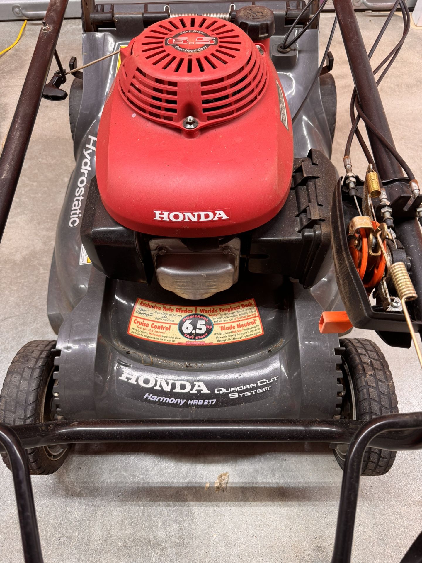 Honda Harmony HRB217 Self Propelled Lawn Mower
