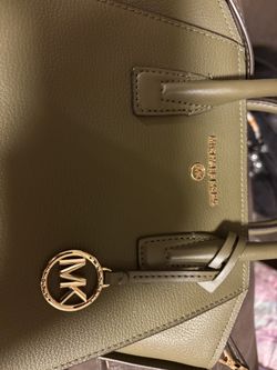 FLASH SALE! Michael Kors Purse (green)
