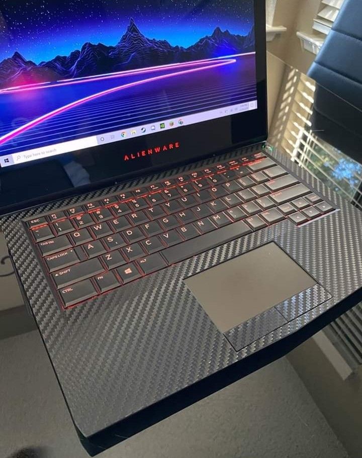 4k gaming laptop ( touchscreen )