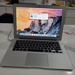 MAC AIR 2015 LIKE NEW (INV. M1299)

