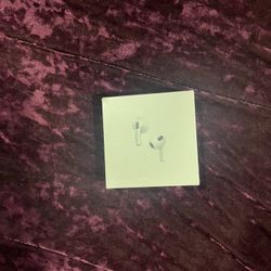 Earbuds (AirPods style)