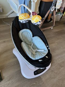 4 Moms Mama Roo Swing