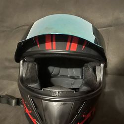 Medium Helmet With Visor