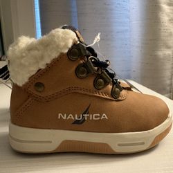 New NAUTICA Boots Size 5