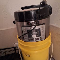 Cooker