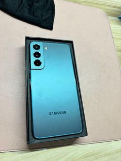 Factory Unlocked Samsung Galaxy S22 5G 256GB  New