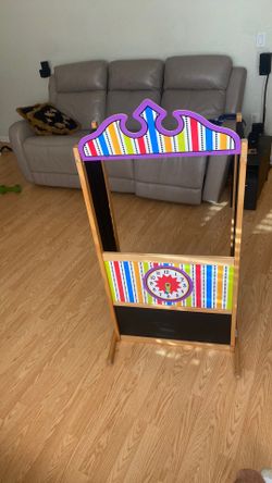 Kids puppet theater booth