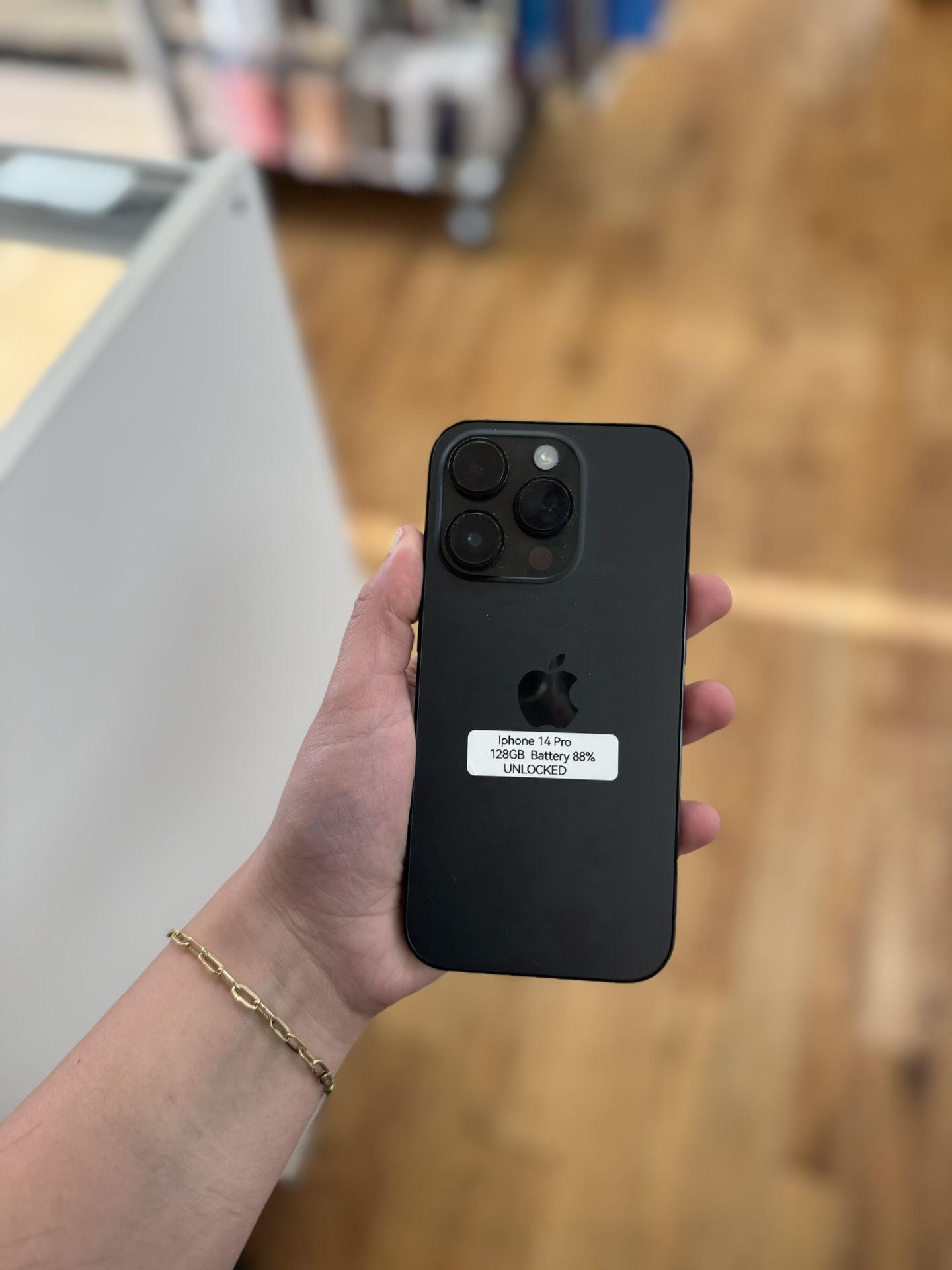iphone 14 pro. 128 gb
