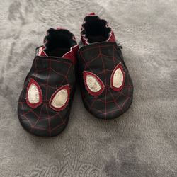 Robeez Marvel Baby Shoes Size 12 To 18 Months 
