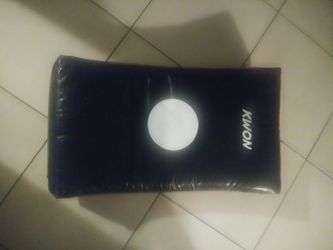 Kwon punching pad