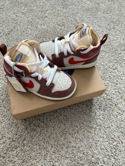 Jordan 1 MID SE